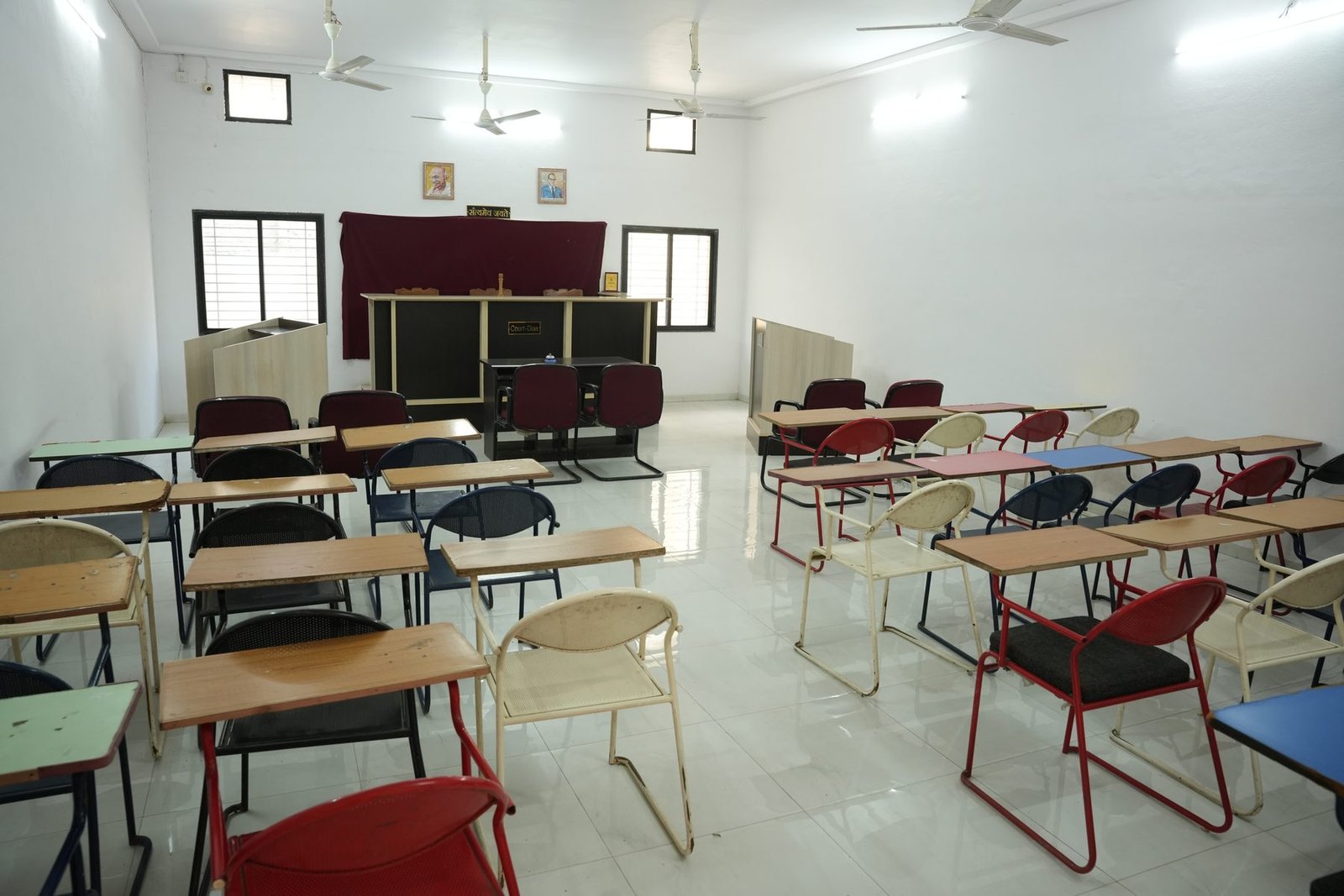 Classroom at Motilal Nehru Vidhi Mahavidyalaya